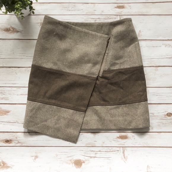 Brunello Cucinelli Dresses & Skirts - Brunello Cucinelli Wool Asymetrical Nude Skirt